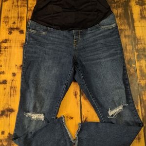 Distressed MATERNITY jeans